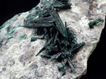 Brochantite, Milpillas mine, Cananea, Sonora, Mexique.