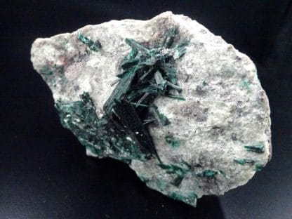 Brochantite, Milpillas mine, Cananea, Sonora, Mexique.