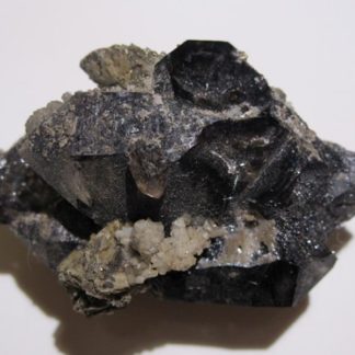 Genthelvite, Mont-Saint-Hilaire, Québec, Canada.