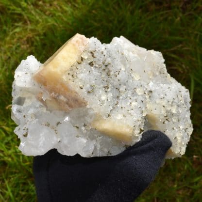 Fluorine, quartz, Le Burg, Tarn, France