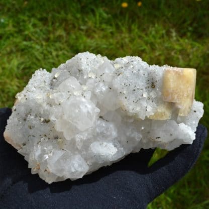 Fluorine, quartz, Le Burg, Tarn, France