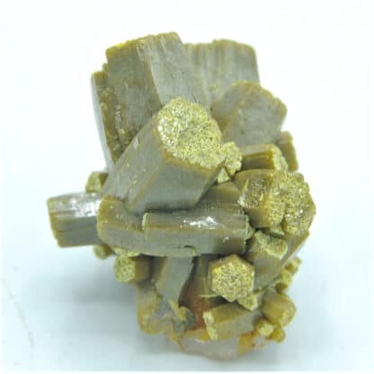 Un petit bijou que ce spécimen minéralogique corrézien ! Un groupe de cristaux brillants de pyromorphite sans choc et d’un beau vert sombre. Superbe qualité pour ce spécimen de la mine des Farges à Ussel dans le département de la Corrèze.