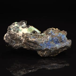 Linarite et Anglésite, mine de Tsumeb, Namibie.