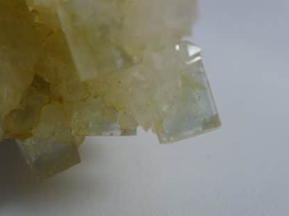 Fluorine et chalcopyrite sur quartz, Le Burg, Tarn.