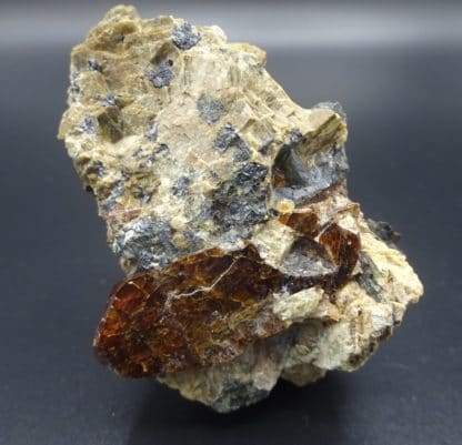 Zircon en provenance de Larvik, Vestfold, Norvège.