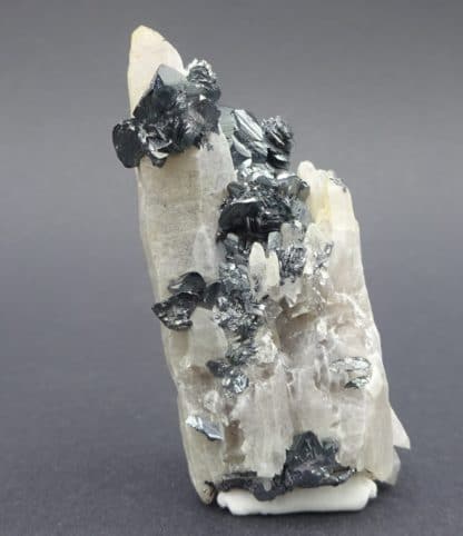 Hematite sur Quartz, Ile d'Elbe, Italie.