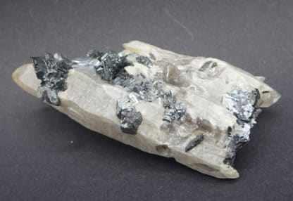 Hematite sur Quartz, Ile d'Elbe, Italie.