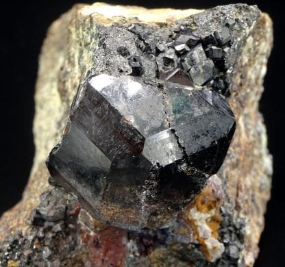 Grenat andradite (Melanite), Copiapo, Atacama, Chili.