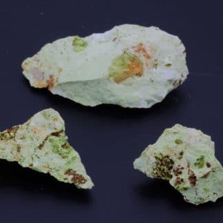 Chenevixite en micro cristaux, en provenance d'Algérie, lot de 3.