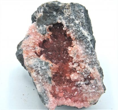 Rhodochrosite, Moanda, Haut-Ogooué, Gabon.