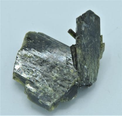 Cristal d’Epidote, Aiguilles Grises, Massif du Mont-Blanc, Italie.