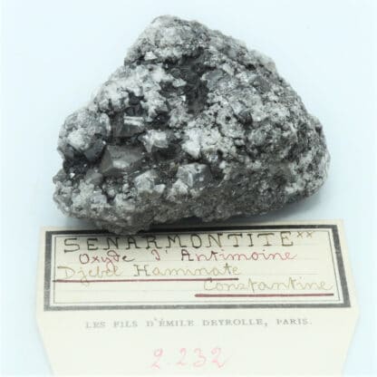 Senarmontite, Djebel-Haminate, Ain Beida, Algérie.