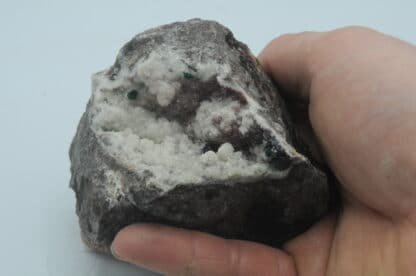 Cuprite et Malachite sur Dolomie, Tsumeb, Namibie.