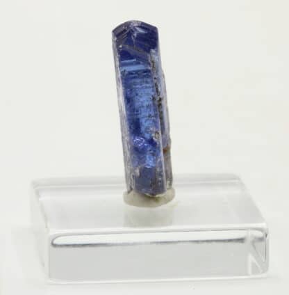 Tanzanite, Merelani Hills, montagnes Lelatema, Tanzanie.