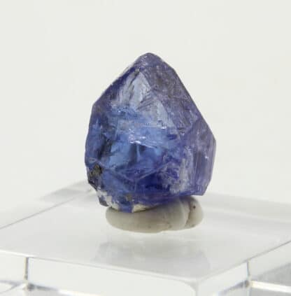 Cristal de Tanzanite, Umba vallée, Usumburu, Tanzanie.