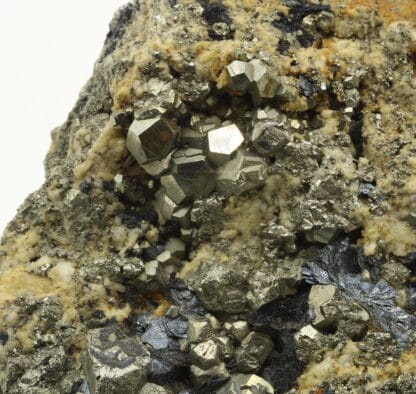 Pyrite associée à la Galène en provenance du Pérou.