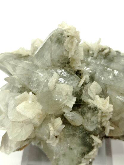 Barytine (Baryte) sur Calcite, Catalogne, Espagne.