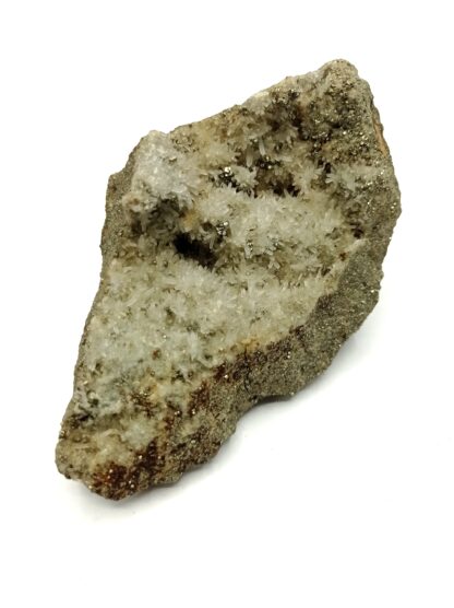 Pyrit mit Quarzdruse (Pyrite et Quartz), Elba (Île d’Elbe), Italie.