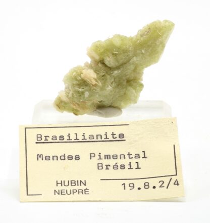 Brazilianite (Brésilite), Mendes Pimentel, Minas Gerais, Brésil.