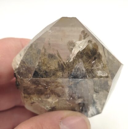 Quartz à inclusion de tourmaline, Minas Gerais, Brésil.