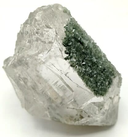 Apophyllite sur Quartz, Tunnel du Saint-Gothard, Suisse.