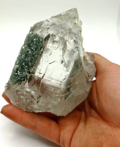 Apophyllite sur Quartz, Tunnel du Saint-Gothard, Suisse.