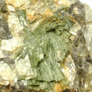 Tourmaline verte et Mica, Orvault, Loire-Atlantique.