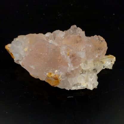 Fluorite rose cubique, Petit Col Ferret, Italie.