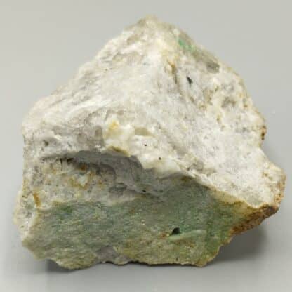 Fluorite et Bayldonite, La Verrière, Les Ardillats, Rhône.