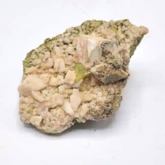 Sphène (Titanite) & Adulaire, Madagascar.