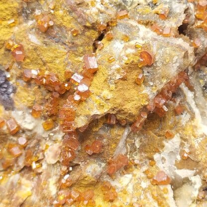 Vanadinite, Apache Mine, Arizona, USA (États-Unis).