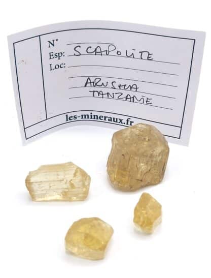 Scapolite, (lot de 4 cristaux), Région d’Arusha, Tanzanie.