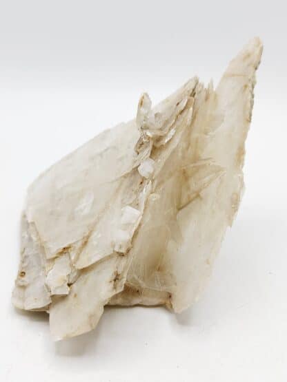 Calcite type "Paperspath" et adulaire, Rueras, Tujetsch, Suisse.