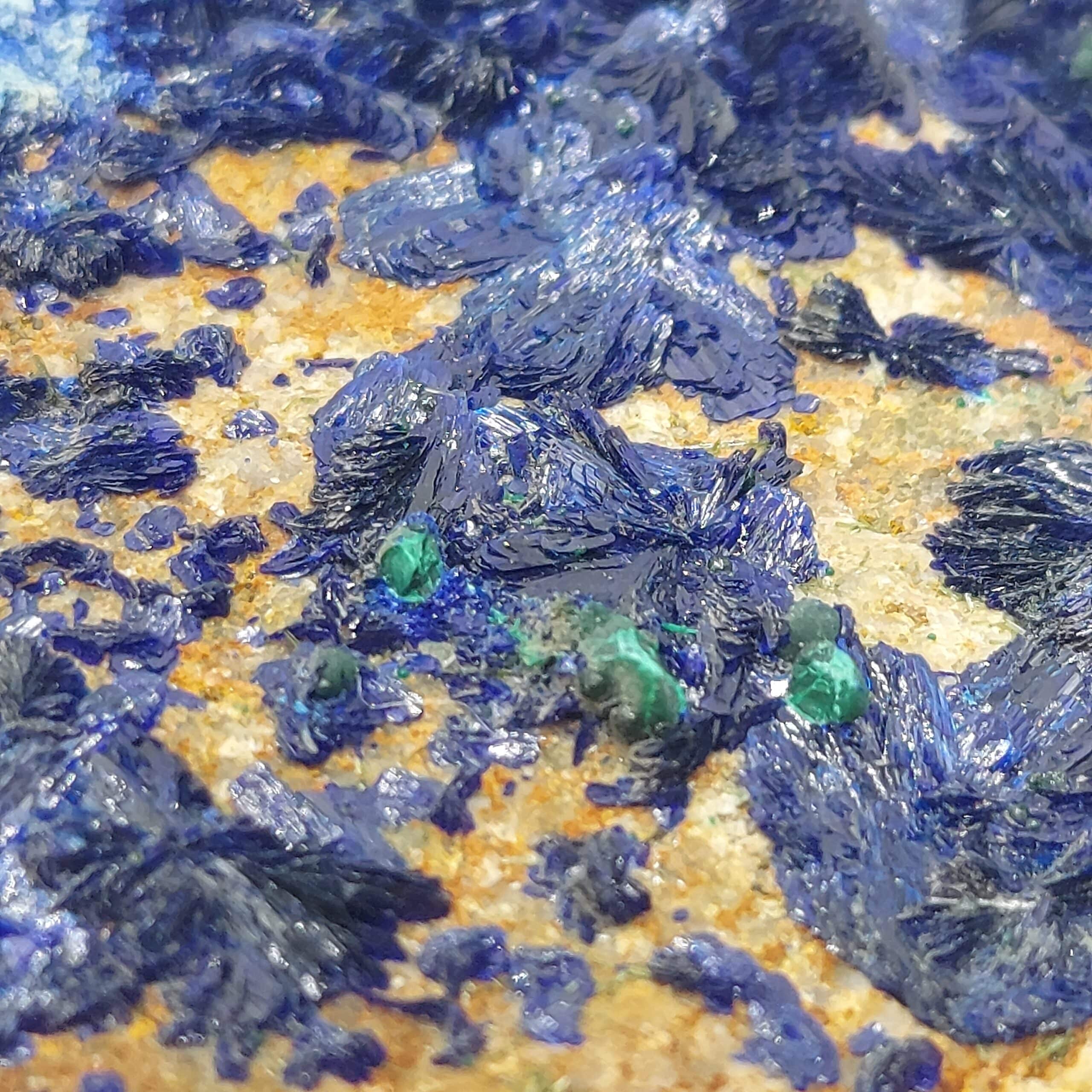 Azurite et malachite, mine de la Garonne au Pradet dans le Var.